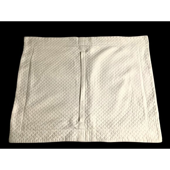 Standard White Quilted Pillow Shams By Linens N Things Set of 2 - Picture 4 of 7